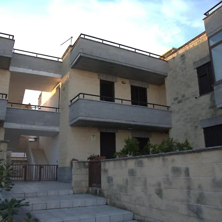 Zefiro House - * San Foca